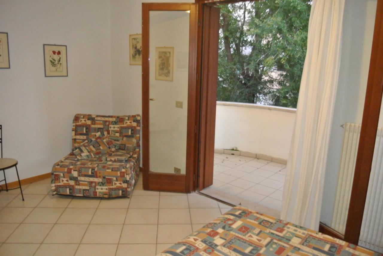 Condominio Maria Lignano Sabbiadoro Exterior foto